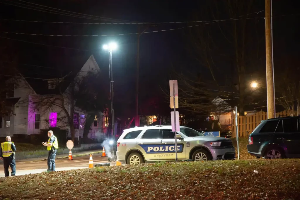 Knoxville Police Dodge Durango at a DUI checkpoint with RATT LED light tower