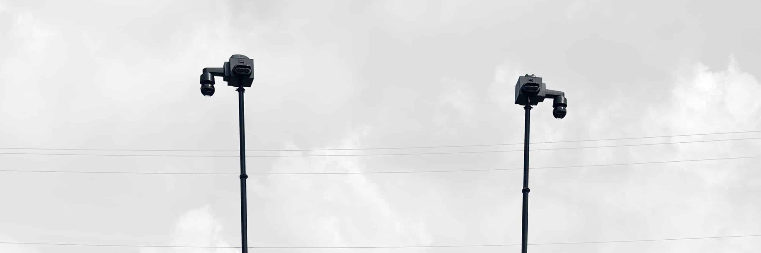 PTZ camera device mounted on elevated mast for mobile surveillance